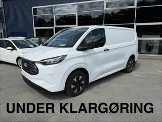 Ford E-Transit Custom 320 L1 64 Trend
