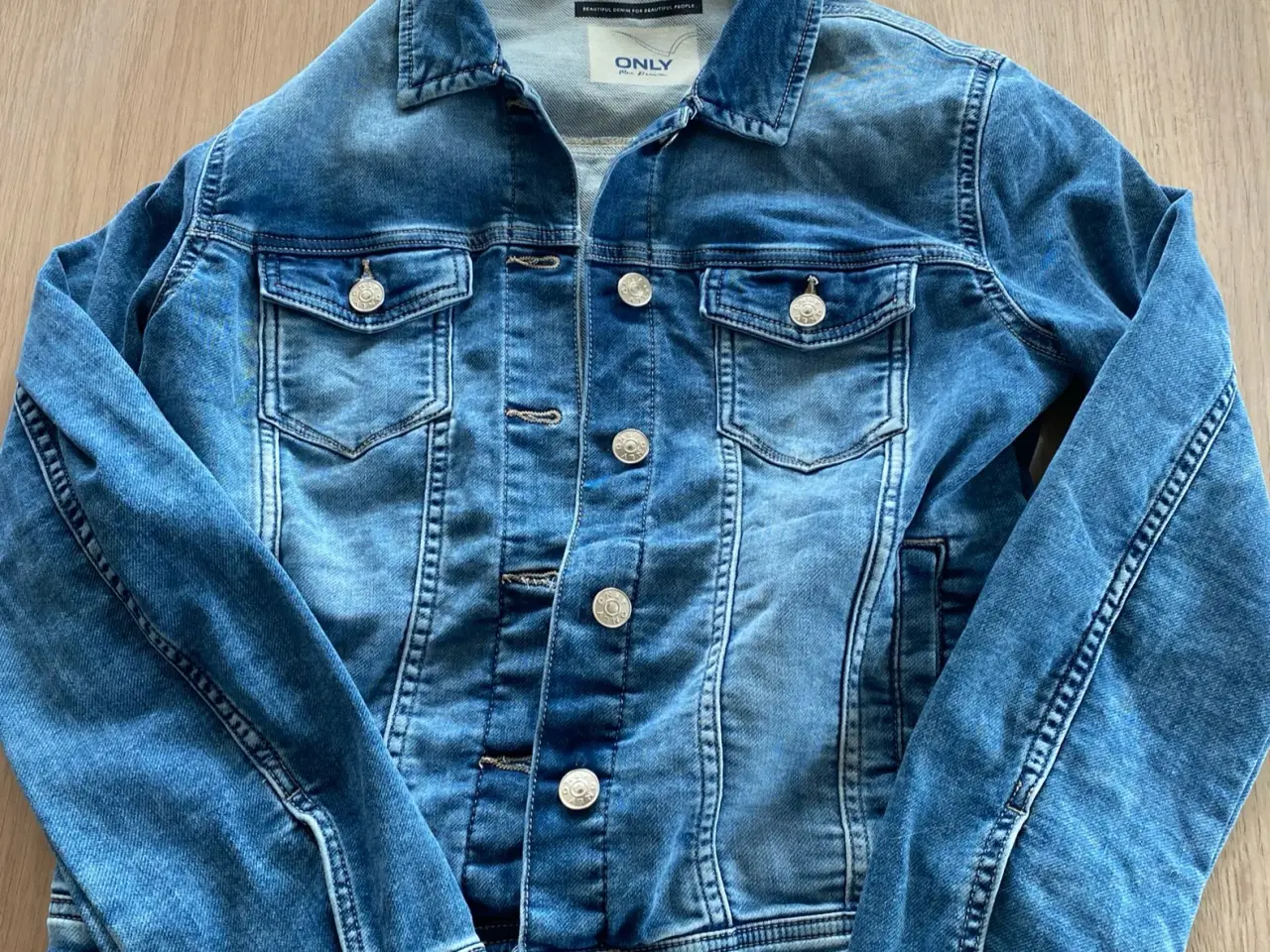 Billede 1 - Denim jakke str m