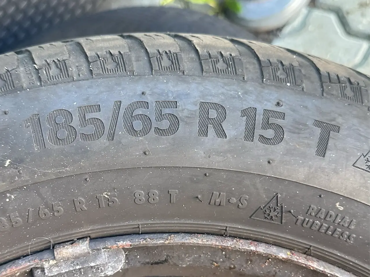 Billede 3 - 4 stk. Continental vinterdæk 185/65 R15 på stålfæl
