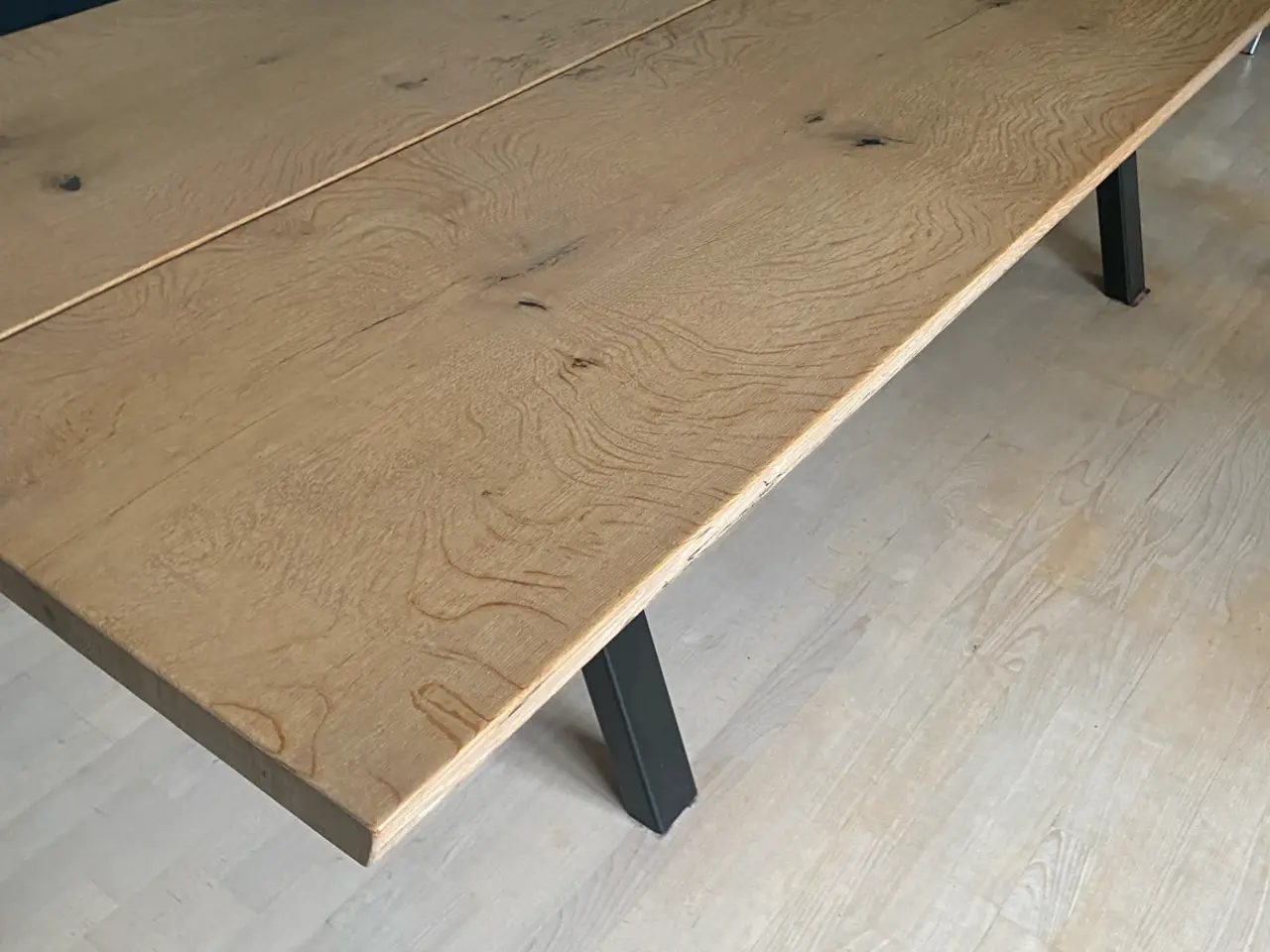 Billede 2 - Spisebord i massiv eg