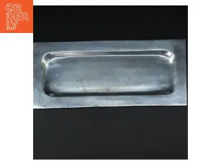 Metal bakke (str. 35 x. 15 cm)