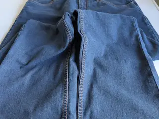 Jeans VRS str 42 nr 8, brugt få gange 