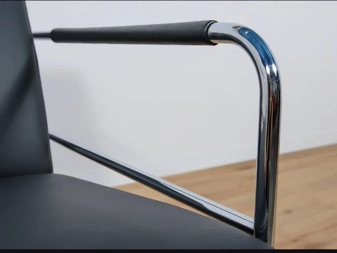 Billede 8 - Super elegant og lækker design lænestol  " Lammhul