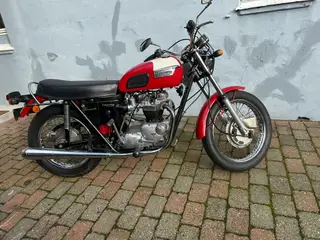 Triumph Bonneville T120 årg 1973
