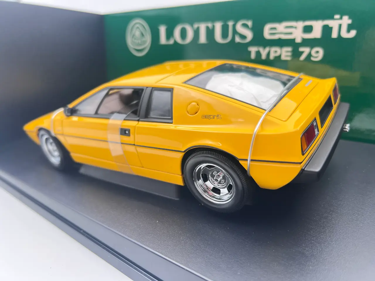 Billede 3 - 1979 Lotus Esprite S2 - AUTOart - 1:18