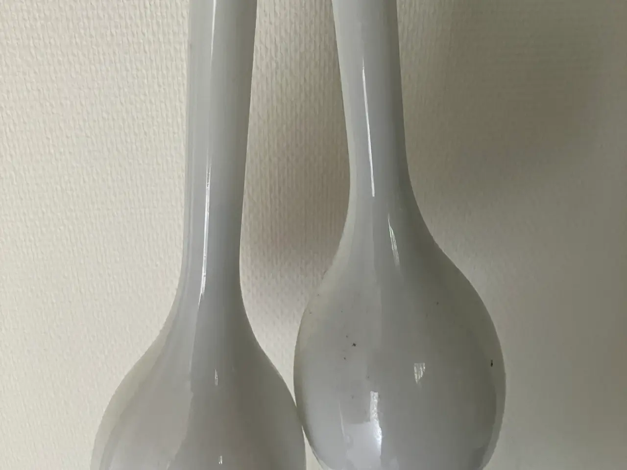 Billede 1 - To glaslamper med hvidt glas