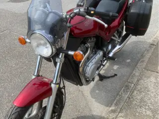 Suzuki VX800