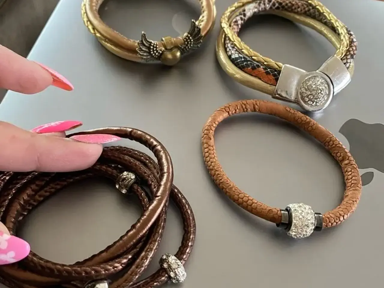 Billede 12 - Flotte armbånd