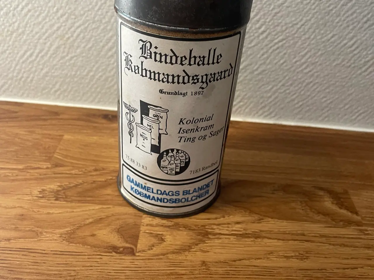 Billede 3 - Bindeballe Købmandsgaard blikdåse, retro.