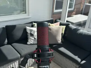HyperX quadcast + Mikrofon arm