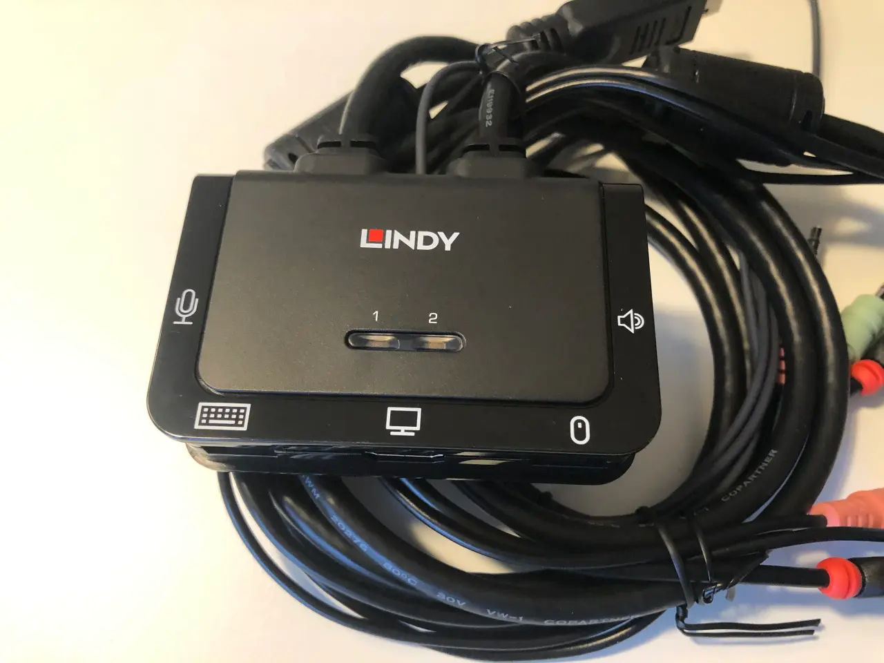 Billede 2 - KVM switch 2 porte (HDMI) fra Lindy