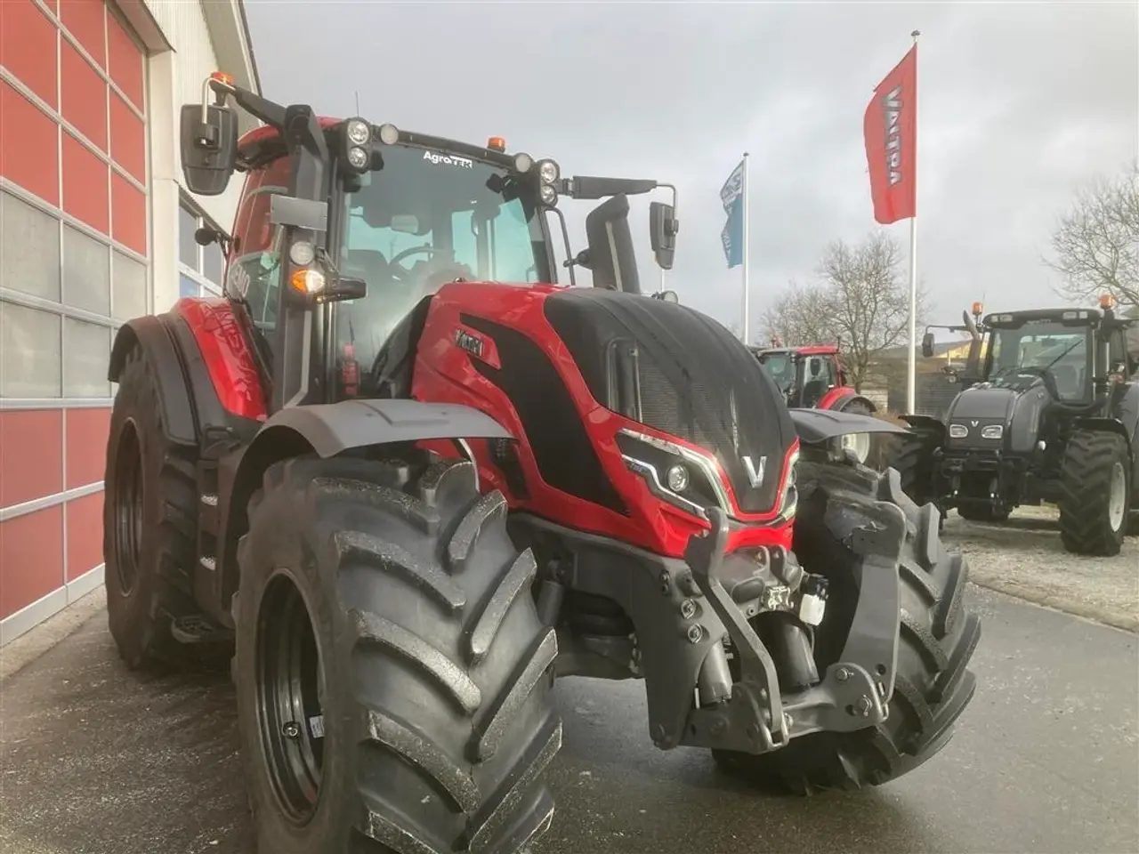 Billede 2 - Valtra T235 Direct Twintrac Demo Køb eller Prøv den