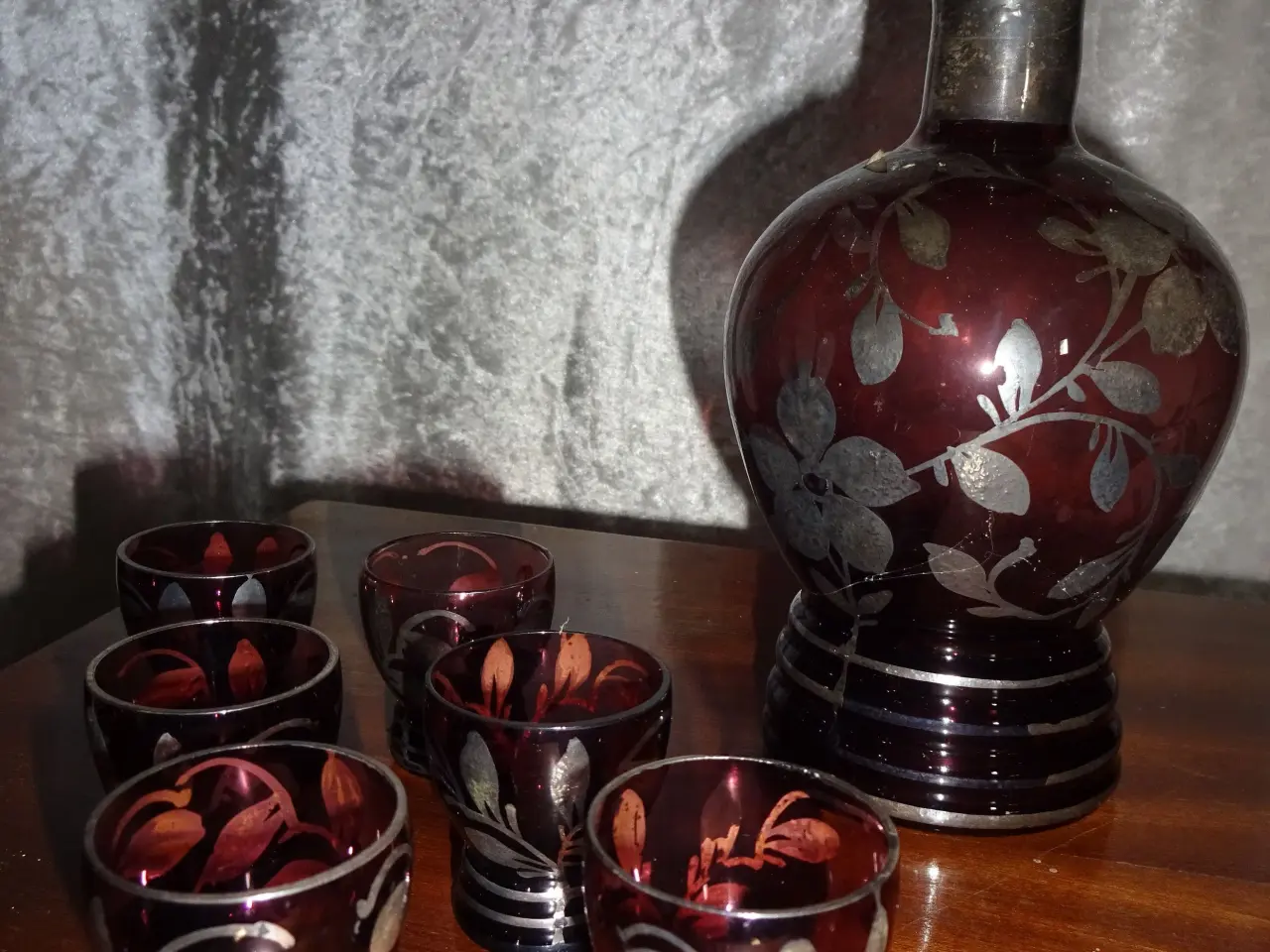 Billede 3 - Smuk lille karaffel med 6 glas