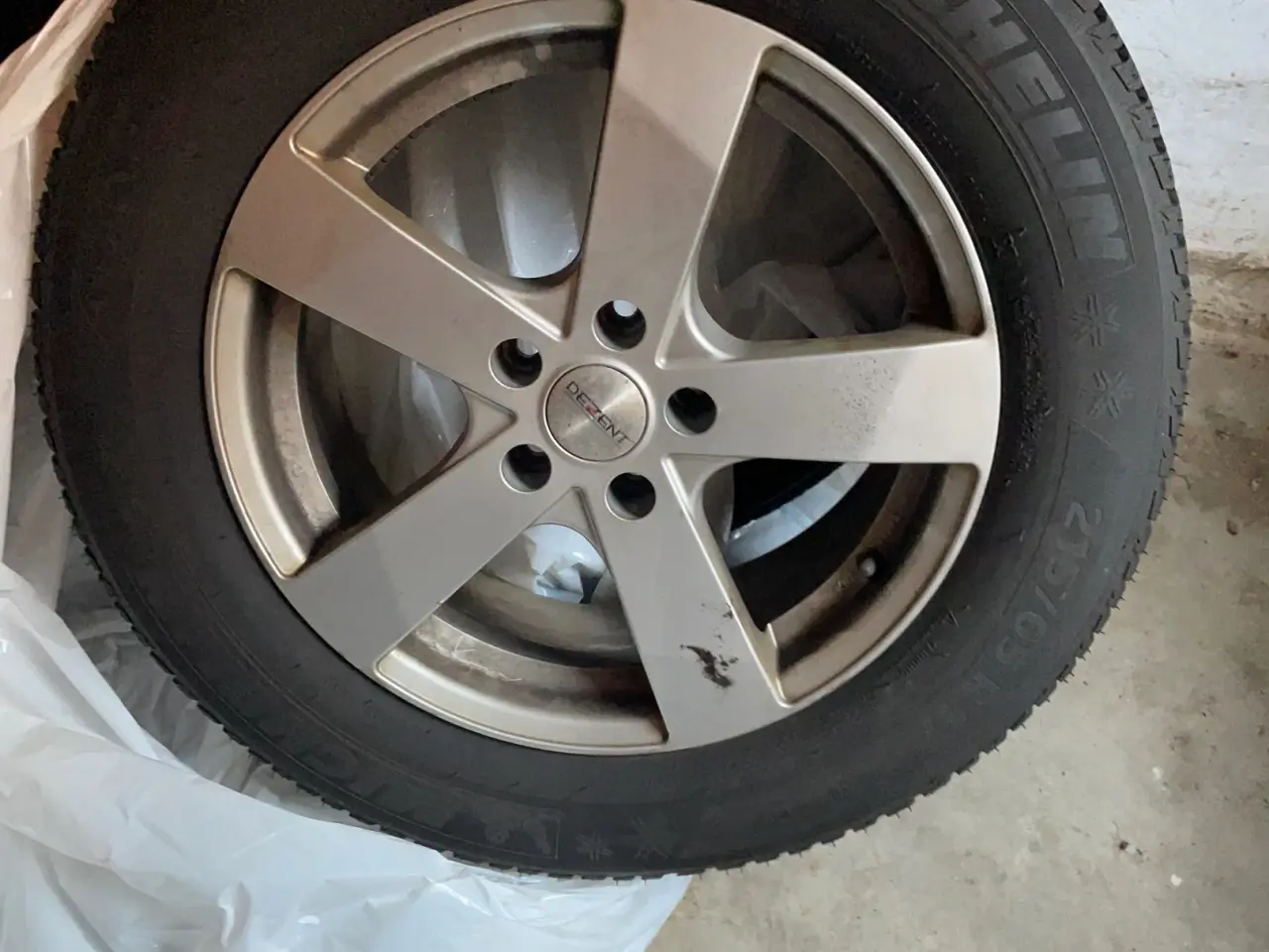 Billede 4 - 4 Michelin Alpin 17" vinterdæk på Alufælge