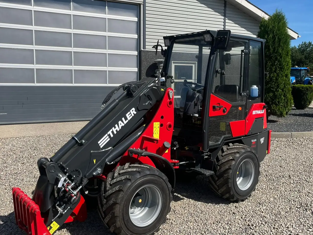 Billede 2 - Thaler 2838T DPF teleskoparm, kabine og brede hjul