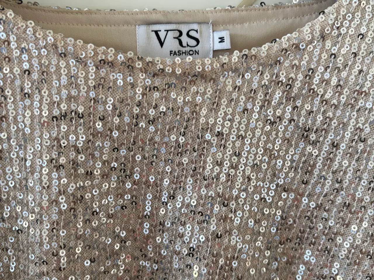 Billede 2 - Vrs palliet bluse