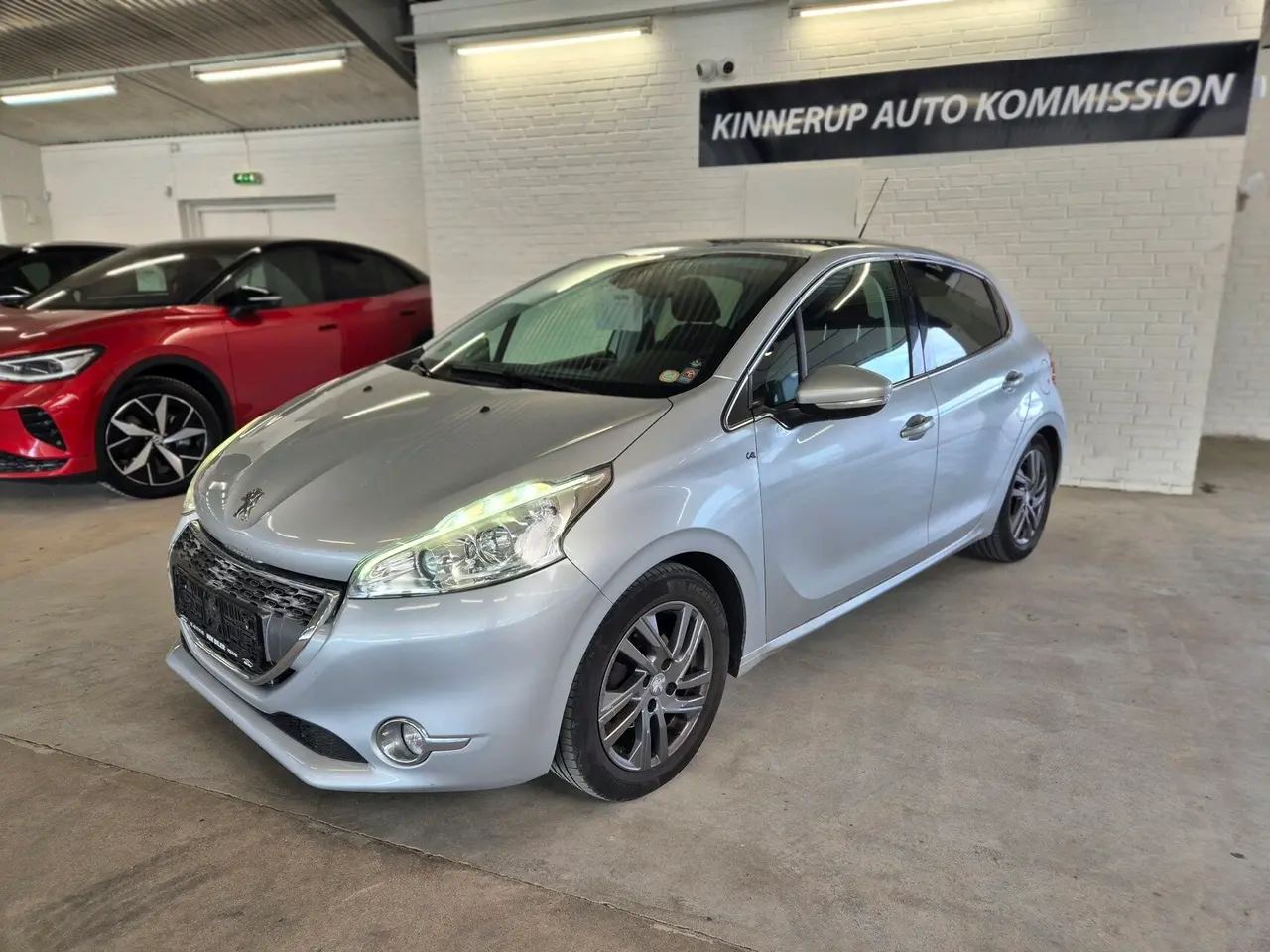 Billede 1 - Peugeot 208 1,2 VTi Allure Sky 82HK 5d