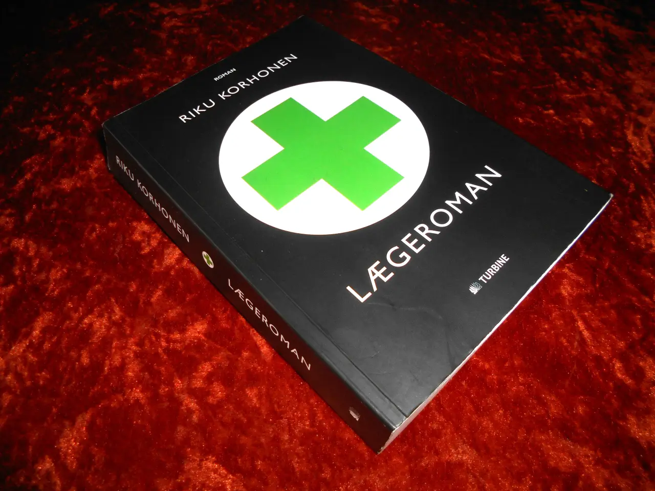 Billede 1 - Lægeroman, Riku Korhonen