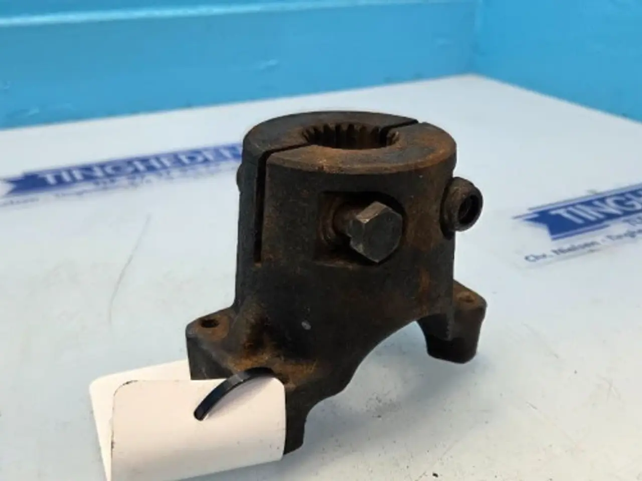 Billede 9 - New Holland LB115B Flange 9968049