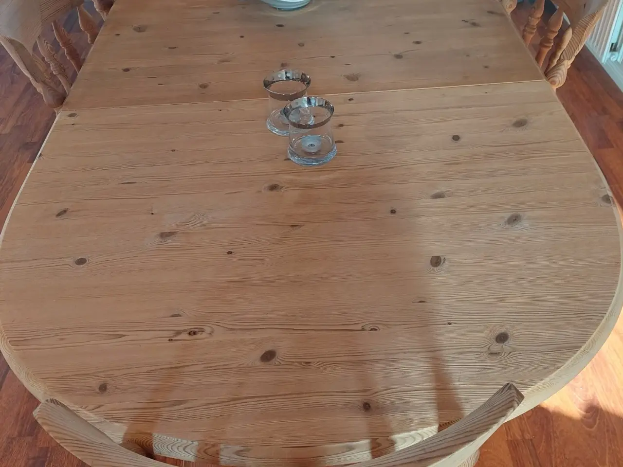 Billede 1 - Spisebord med 2 tillægs plader