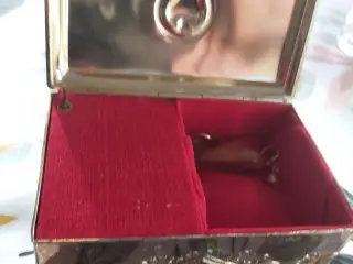 Smykkeskrin med musik