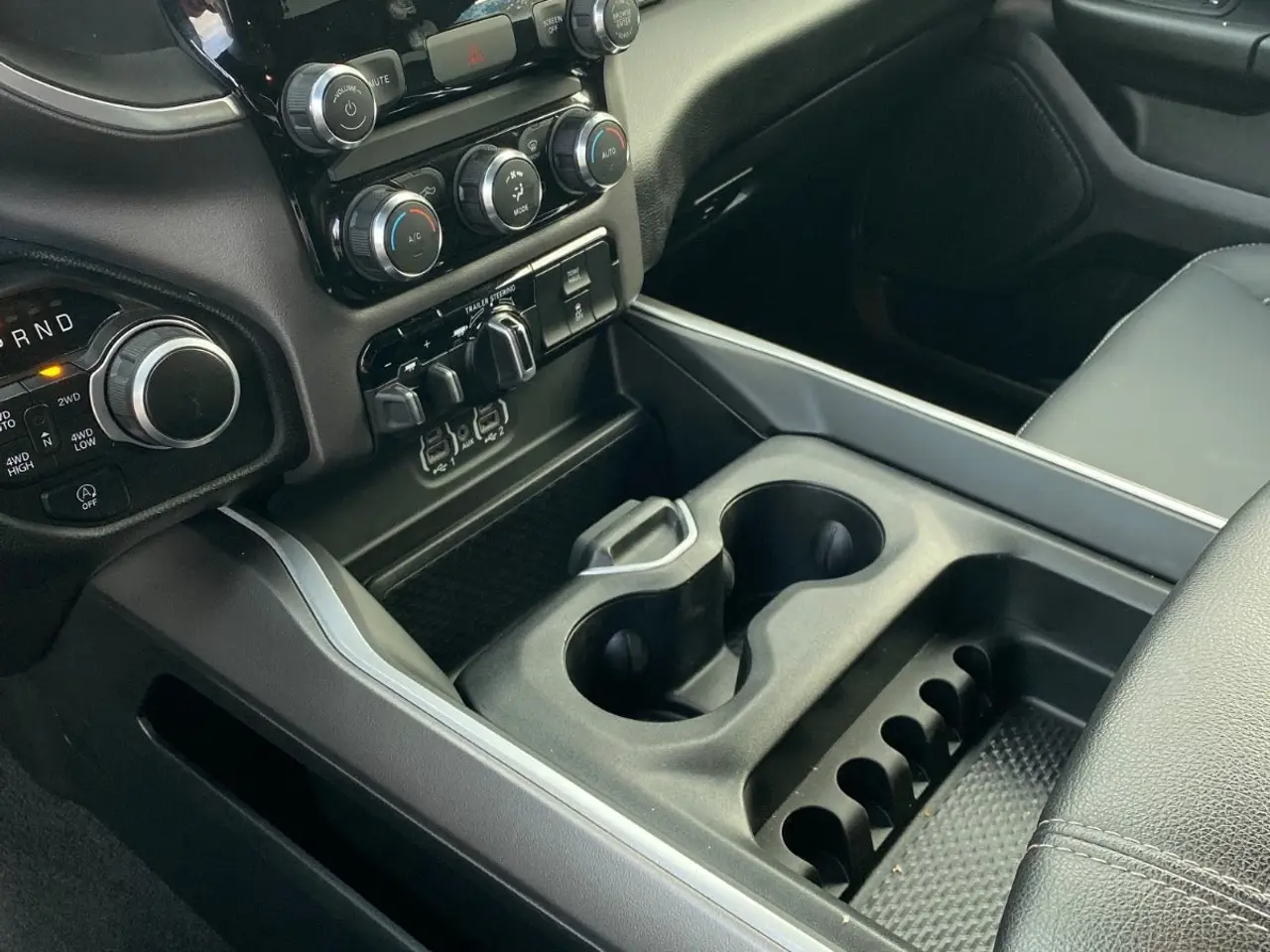 Billede 8 - Dodge RAM 1500 5,7 V8 Hemi Laramie Sport aut.