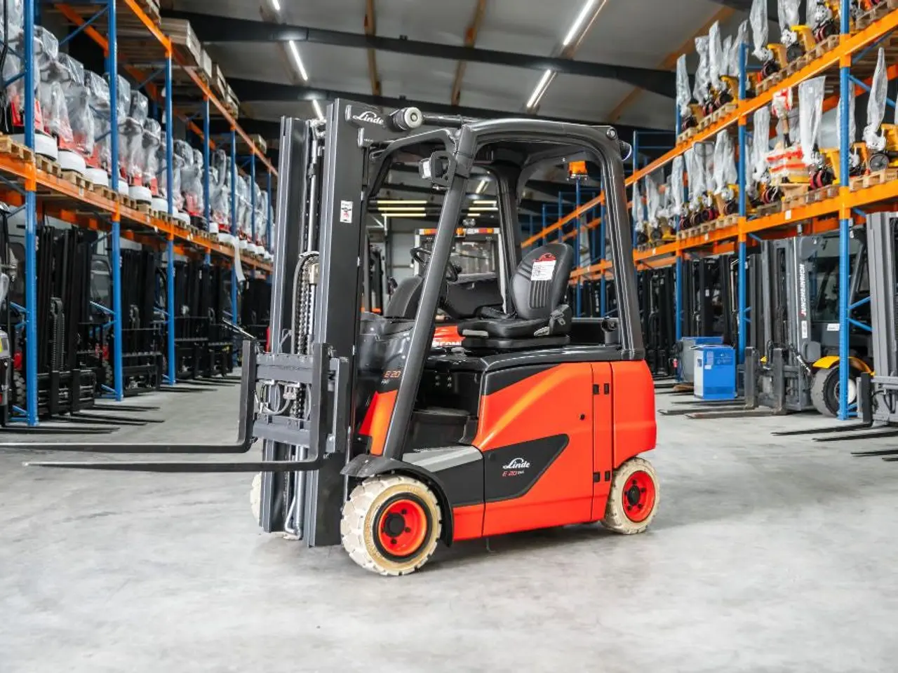 Billede 2 - Linde E 20 PL-02 el-gaffeltruck - 2000 kg, 3140 mm, årg. 2016, 4963 timer - brugt
