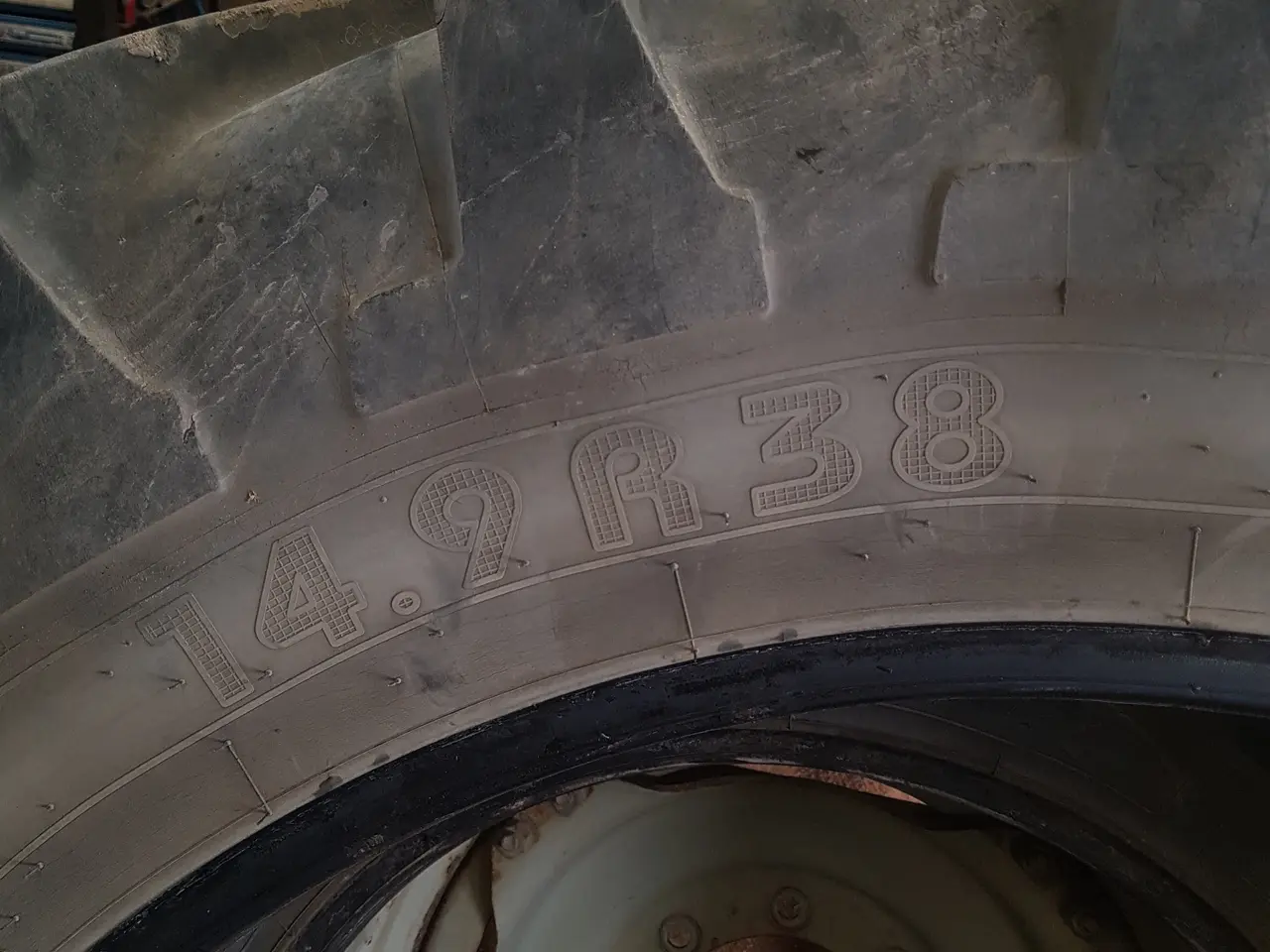 Billede 3 - Traktordæk 14.9r38