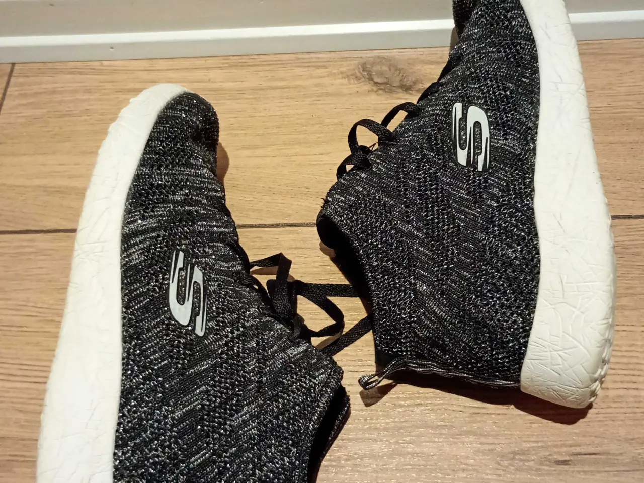Billede 1 - Fine sneakers, SKECHERS, str. 40.