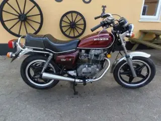 Honda CM 400 T