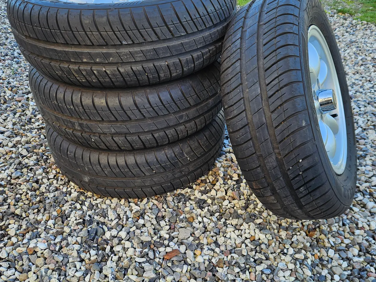 Billede 4 - Alufælge med sommerdæk