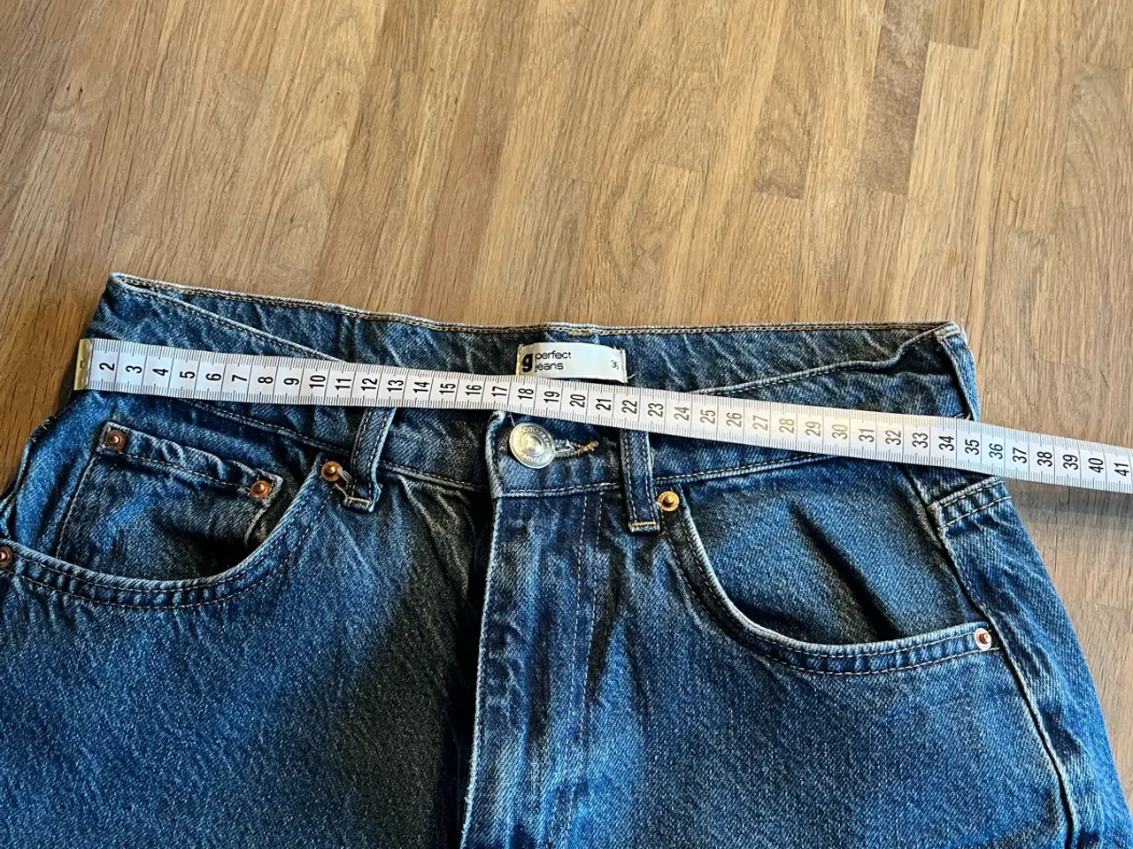 Billede 5 - Blå denim jeans str. 36 fra gina tricot