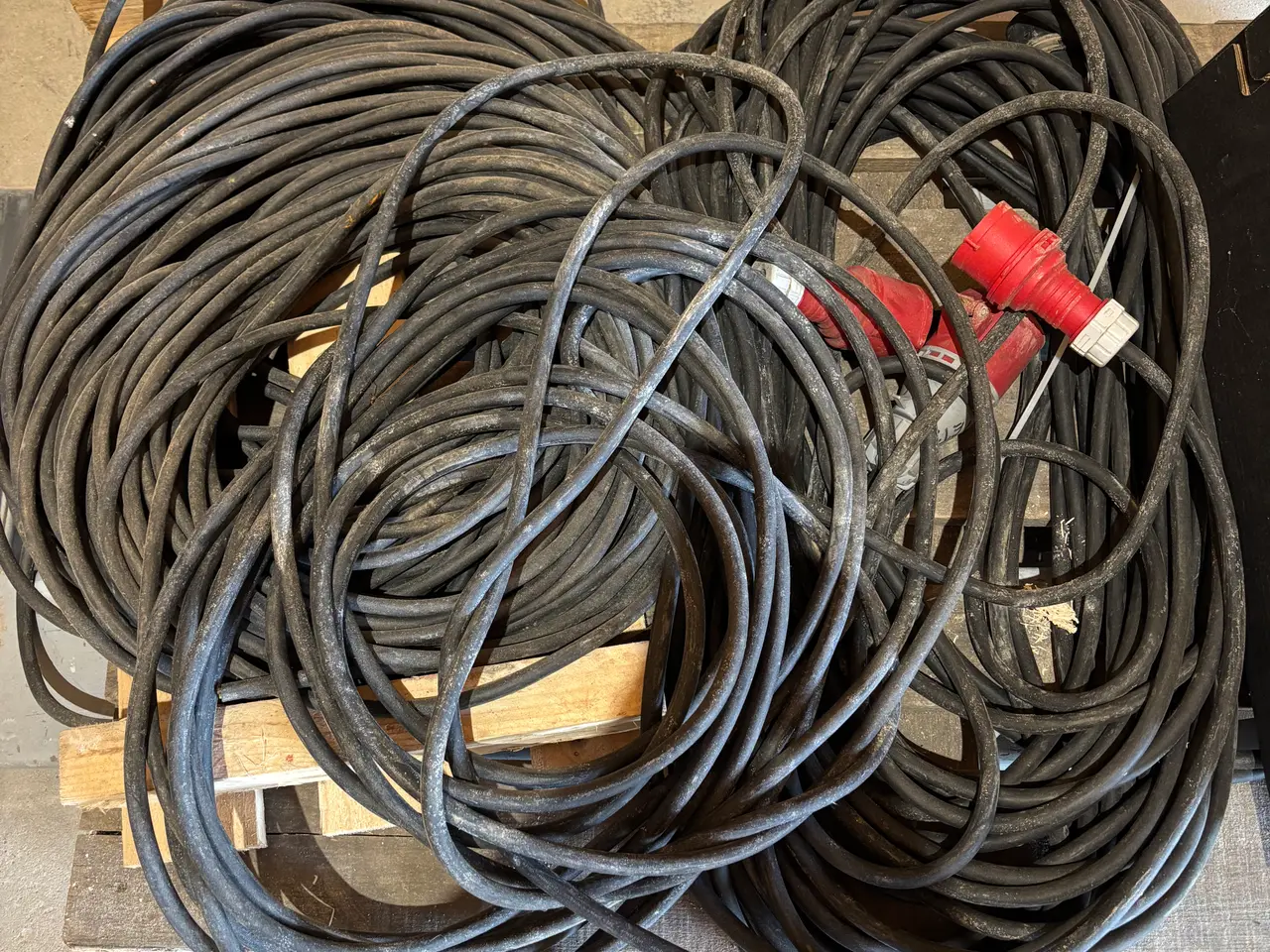 Billede 1 - Kabler t/ kraft