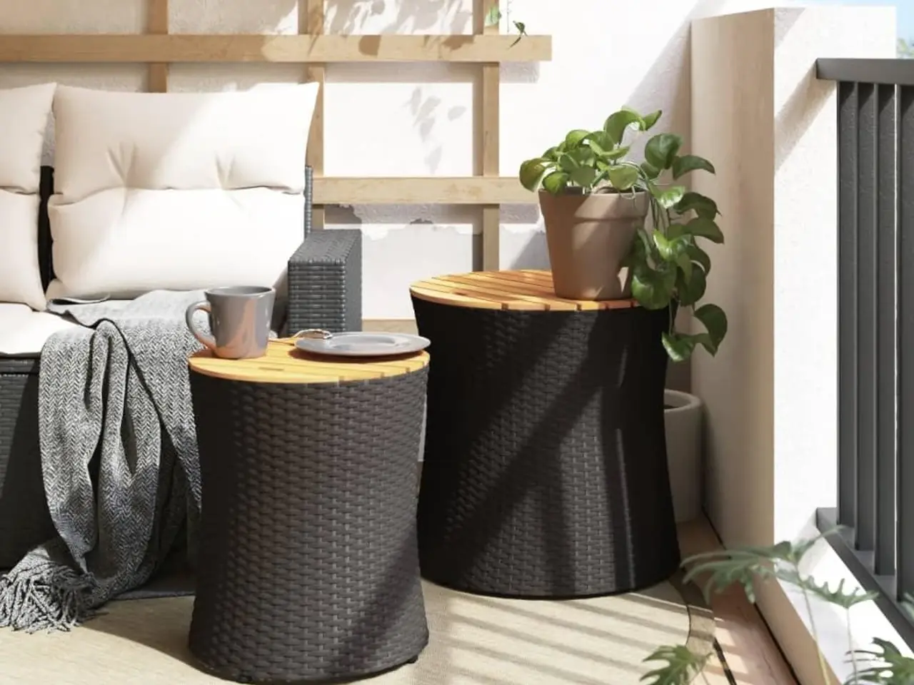 Billede 3 - Haveborde 2 stk. med træplade polyrattan sort