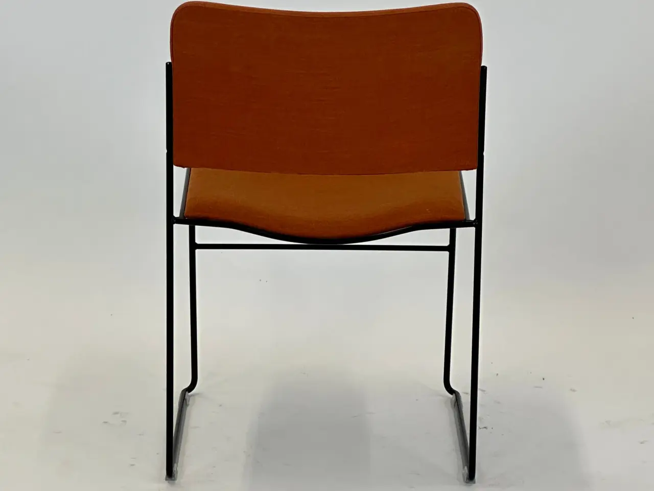 Billede 5 - HOWE 40/4 Stol – Orange med Sort Stel