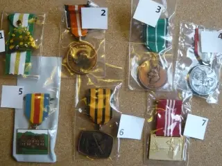 Diverse medaljer (7)