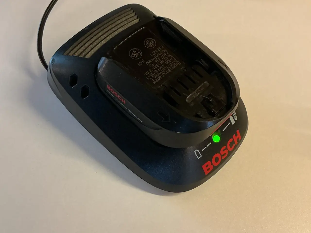 Billede 1 - Bosch batterioplader + batteri 