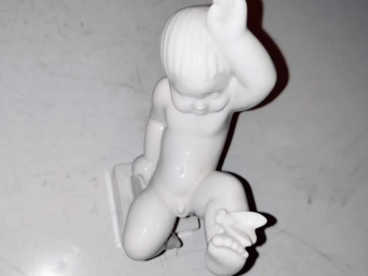 Billede 2 - super flot figur drengen med fluen