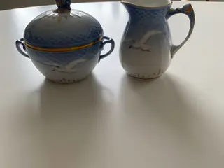 Mågestel. Sukkerskål og fløde og Kaffekande Byd