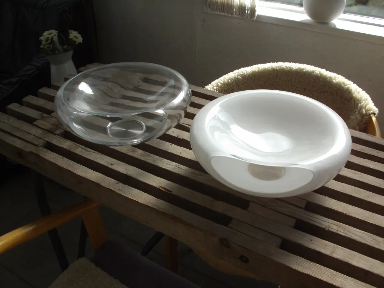 Billede 2 - Eva Solo bordskål i hvid glas. 