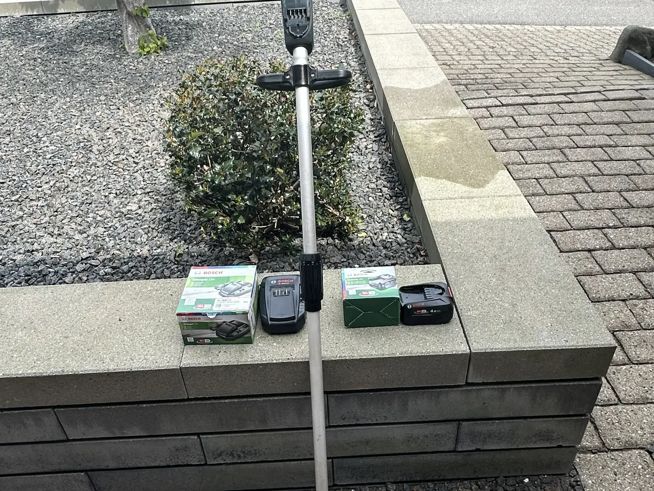 Billede 6 - Batteridrevet kultivator til havearbejde