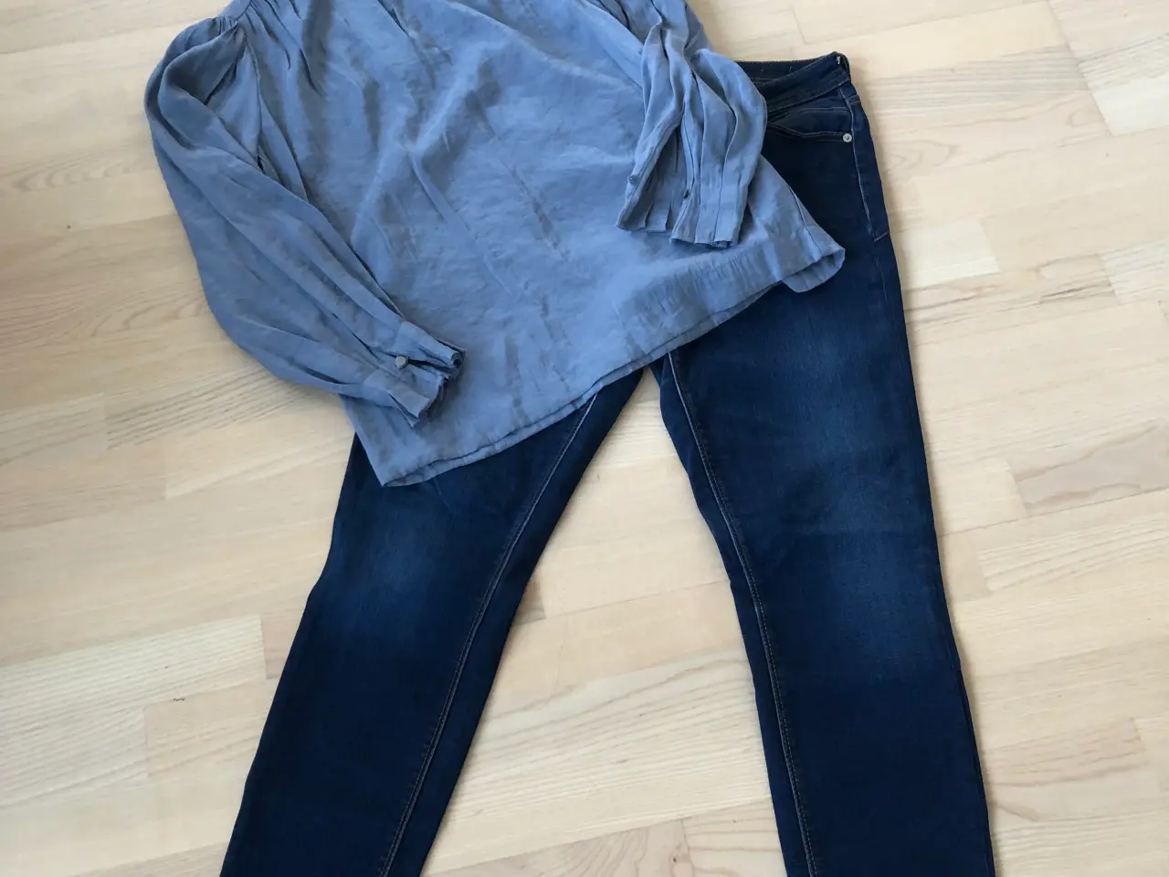 Billede 1 - Flot Jeans sæt 