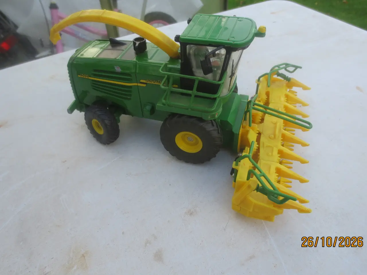Billede 3 - 1 stk Modeltraktor John Deere 7500 snitter