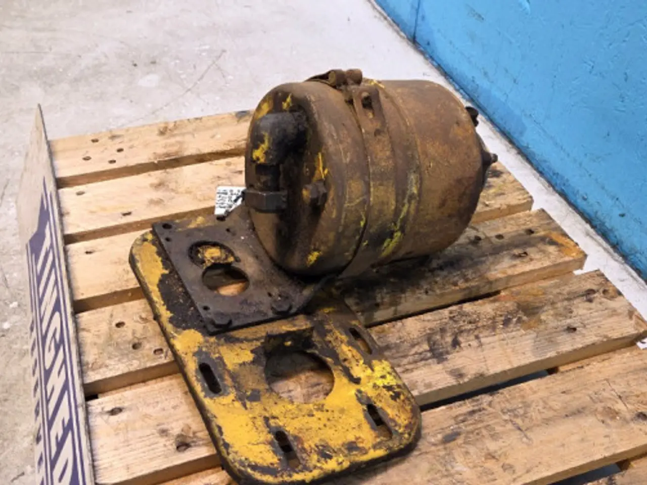 Billede 5 - New Holland M103 Hydrauliktank 090035