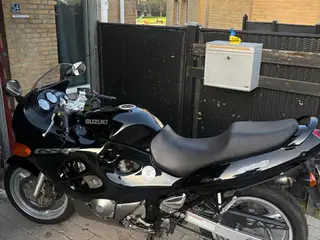 Suzuki GSX 600F