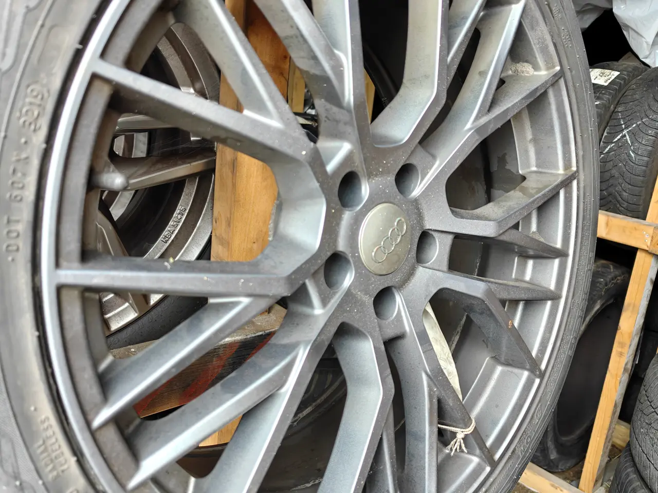 Billede 1 - Audi orig.alu 112x5 med Nokian vinterdæk 2stk.2mm
