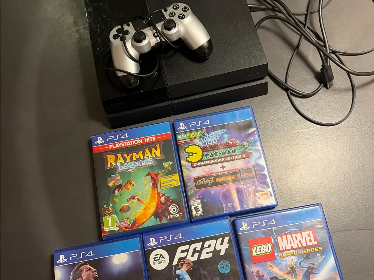 Billede 1 - Playstation 4 inkl. controller og 5 spil