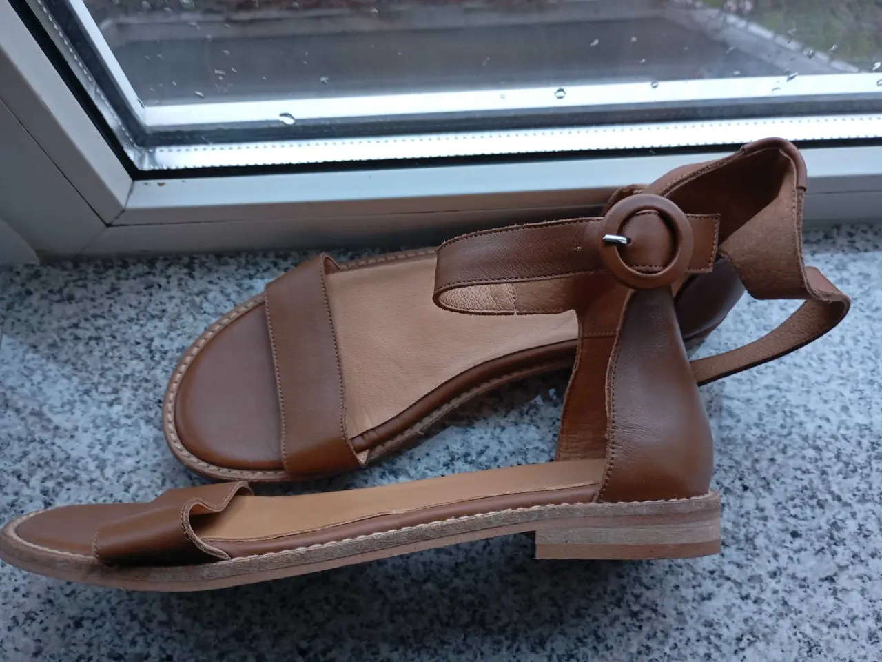 Billede 1 - Sandaler Helt nye