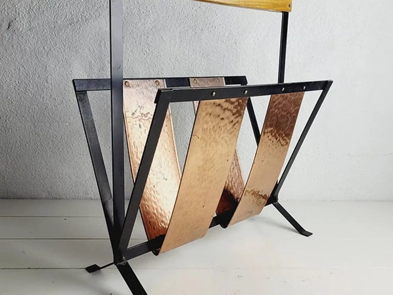 Billede 2 - ⭐️- Vintage Magasinholder / Avisholder - Kobber