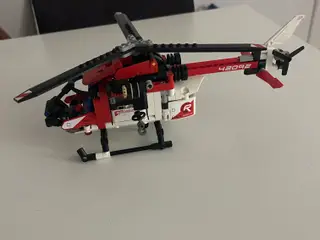 Lego technic redningshelicopter
